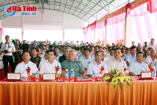 cho moi thi xa hong linh chinh thuc di vao hoat dong